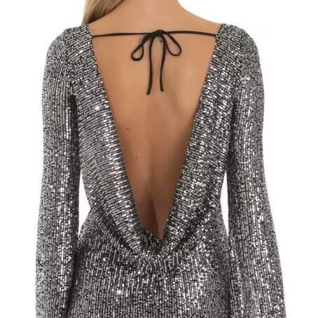 Robe courte a manche long